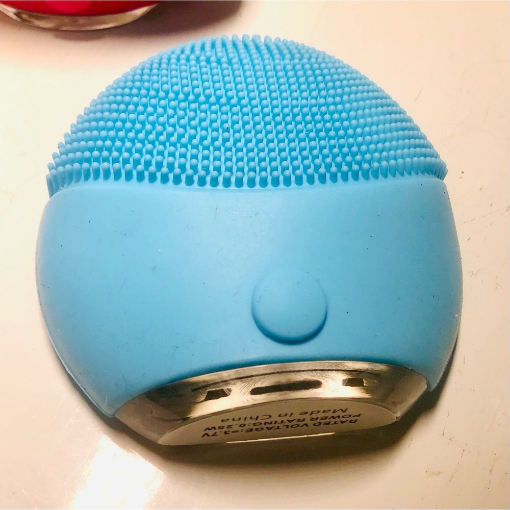 Sonic Deep Facial Cleansing Device New